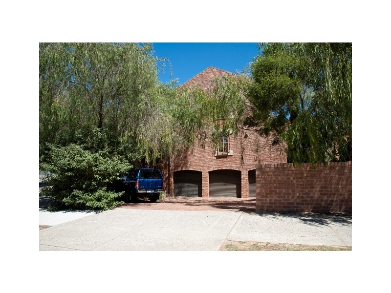 12 Myers Street, Nedlands WA 6009