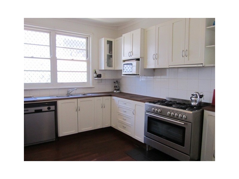 11 Strickland Street, Mount Claremont WA 6010