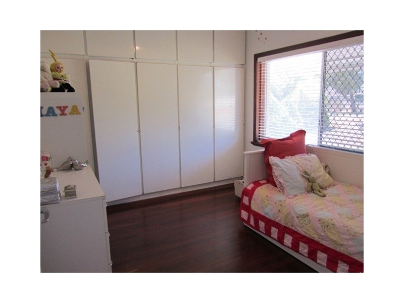 11 Strickland Street, Mount Claremont WA 6010