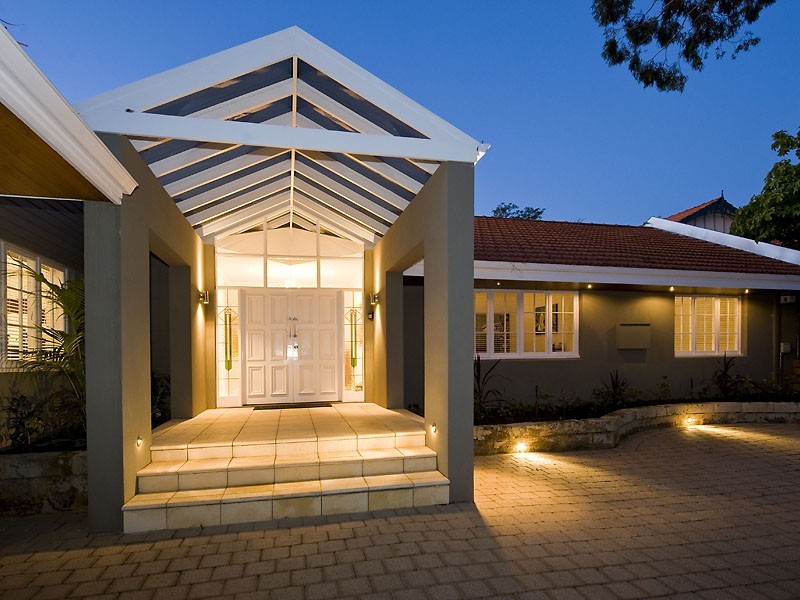 19 Neville Road, Dalkeith WA 6009