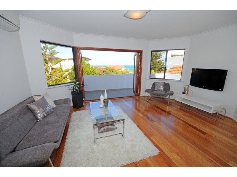 2/21 Avonmore Terrace, Cottesloe WA 6011