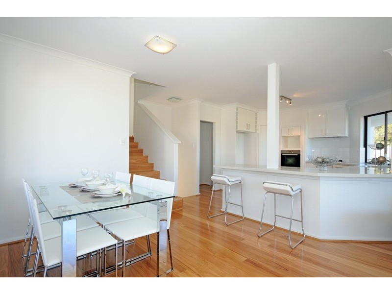 2/21 Avonmore Terrace, Cottesloe WA 6011