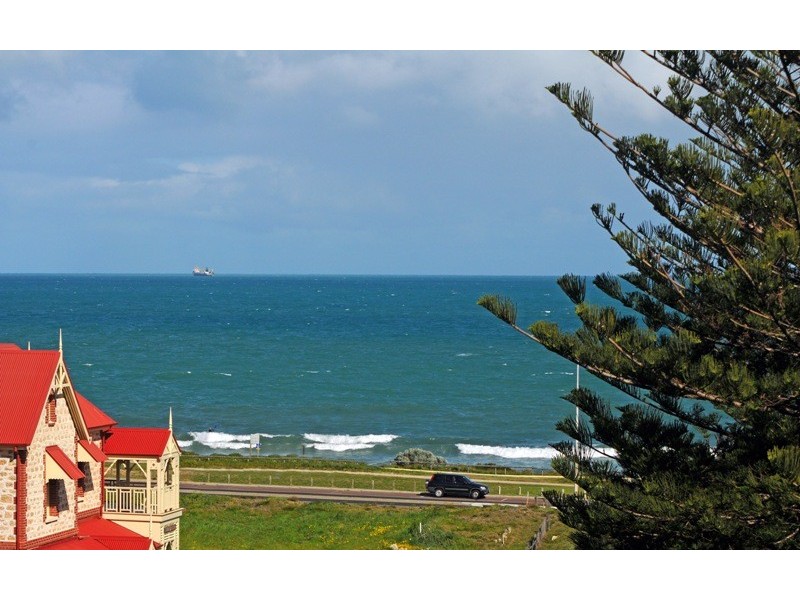 2/21 Avonmore Terrace, Cottesloe WA 6011