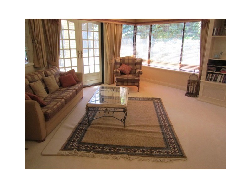 48 St Johns Wood Boulevard, Mount Claremont WA 6010