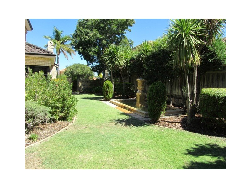 48 St Johns Wood Boulevard, Mount Claremont WA 6010