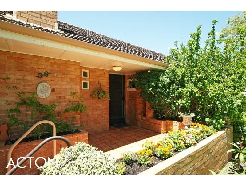 36 Gallop Road, Dalkeith WA 6009