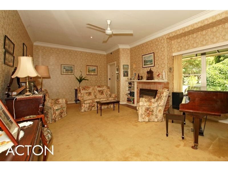 36 Gallop Road, Dalkeith WA 6009
