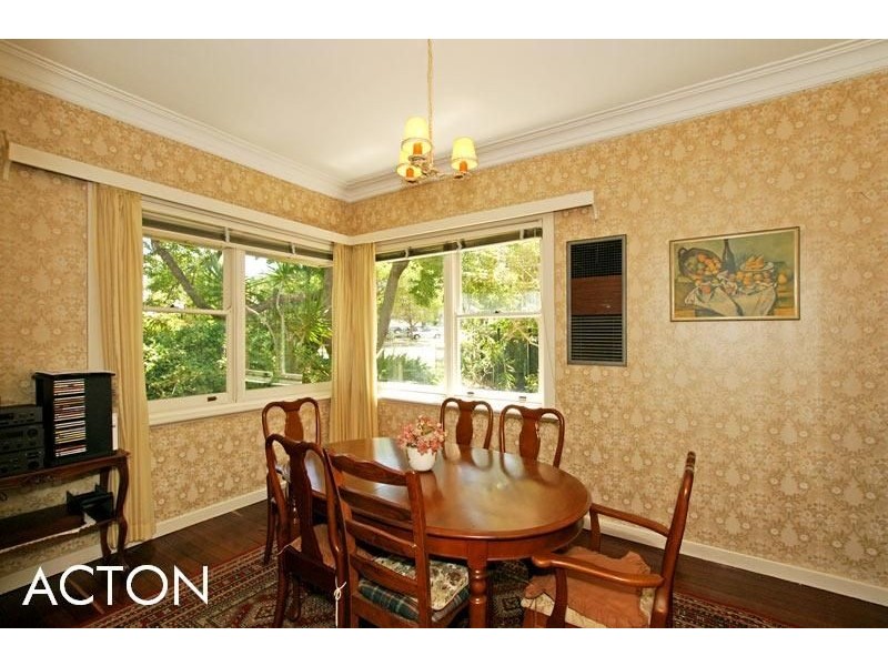 36 Gallop Road, Dalkeith WA 6009