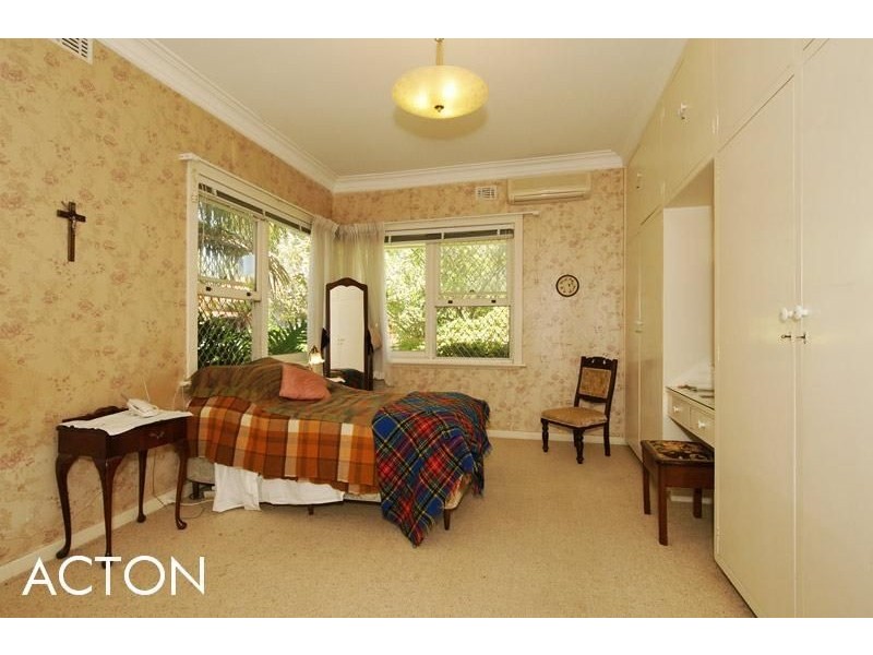 36 Gallop Road, Dalkeith WA 6009