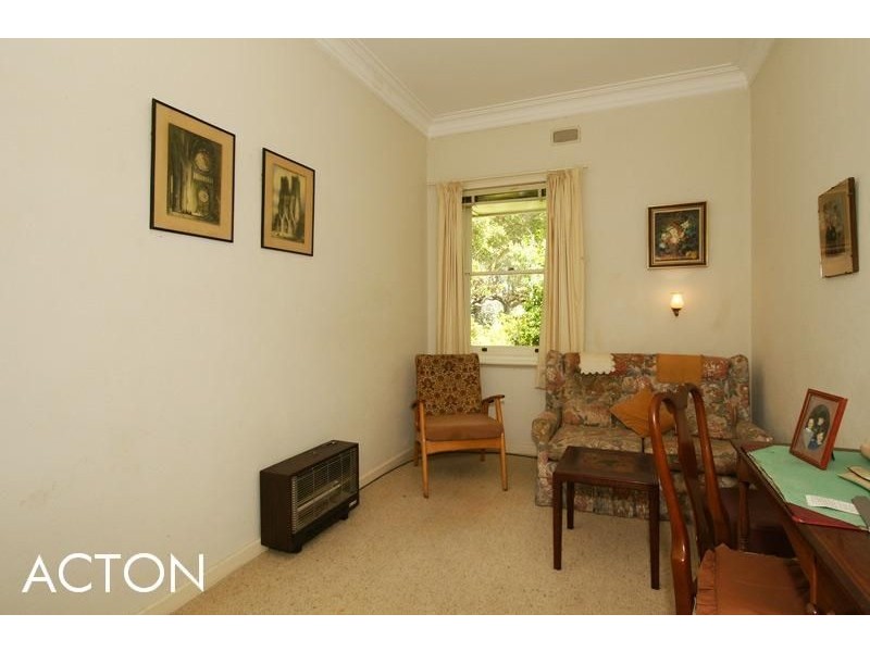 36 Gallop Road, Dalkeith WA 6009