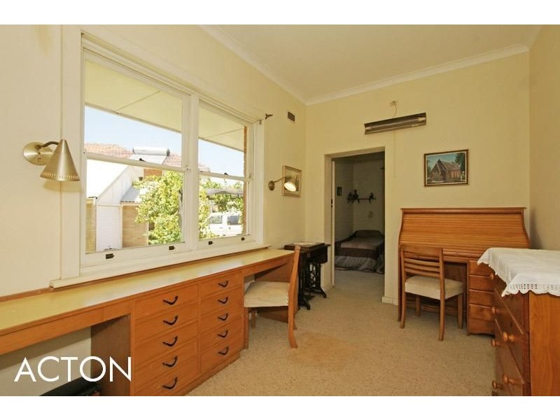 36 Gallop Road, Dalkeith WA 6009
