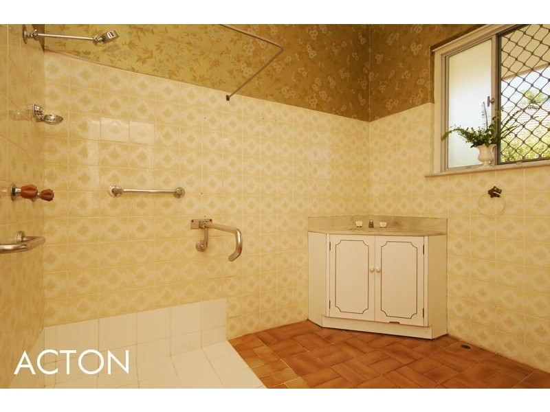 36 Gallop Road, Dalkeith WA 6009