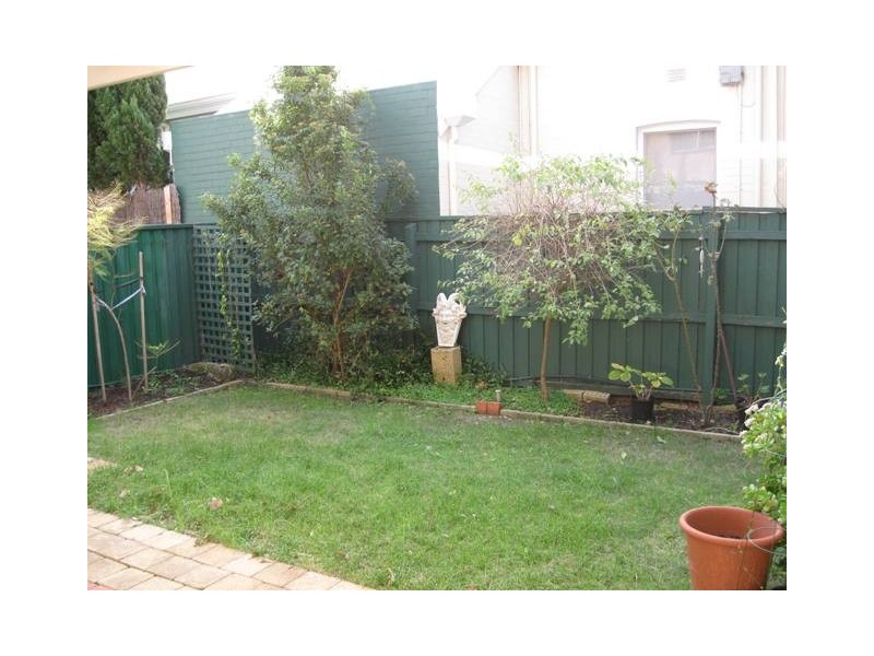 1/9 Freshwater Parade, Claremont WA 6010