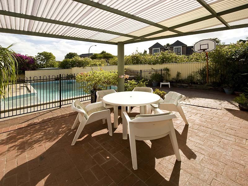 19 Hynes Road, Dalkeith WA 6009