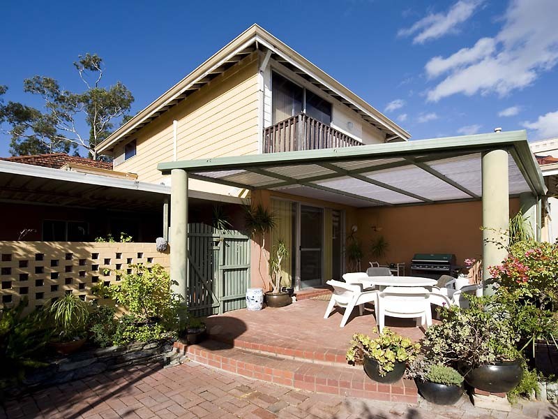 19 Hynes Road, Dalkeith WA 6009