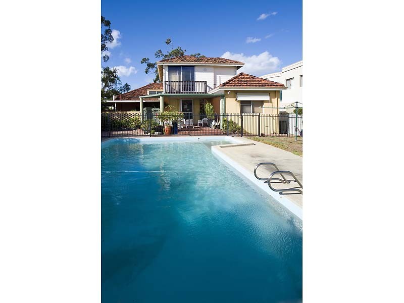 19 Hynes Road, Dalkeith WA 6009