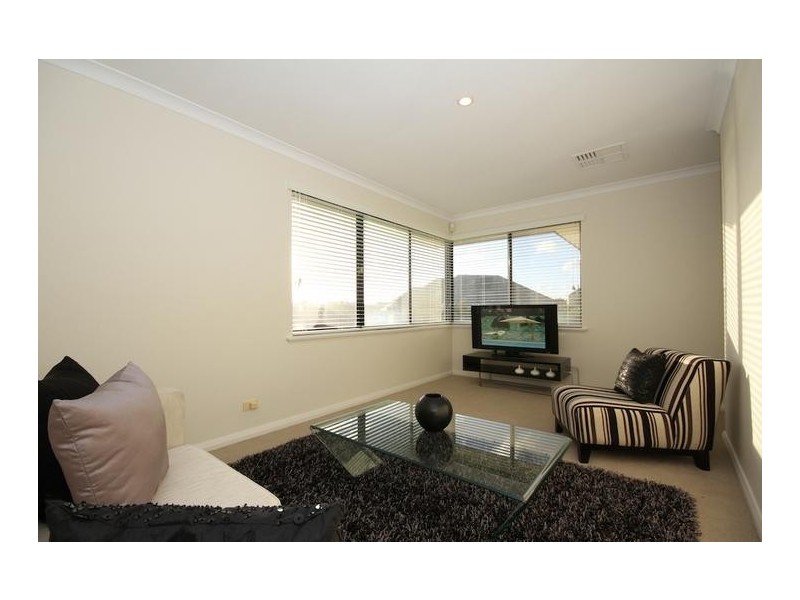 47 St Johns Wood Boulevard, Mount Claremont WA 6010