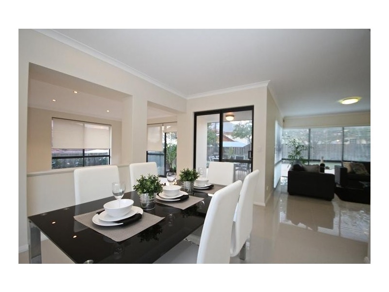 47 St Johns Wood Boulevard, Mount Claremont WA 6010