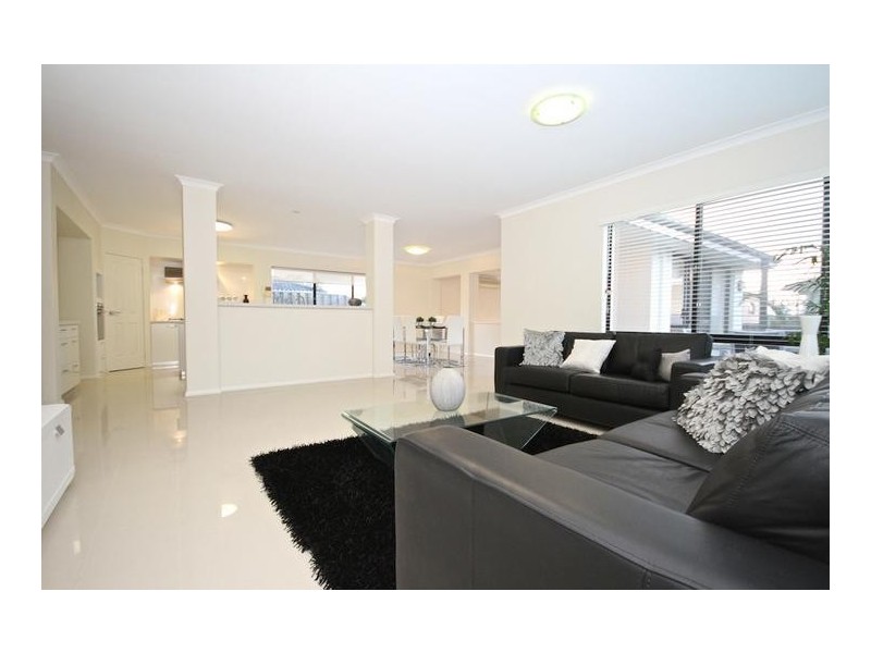47 St Johns Wood Boulevard, Mount Claremont WA 6010