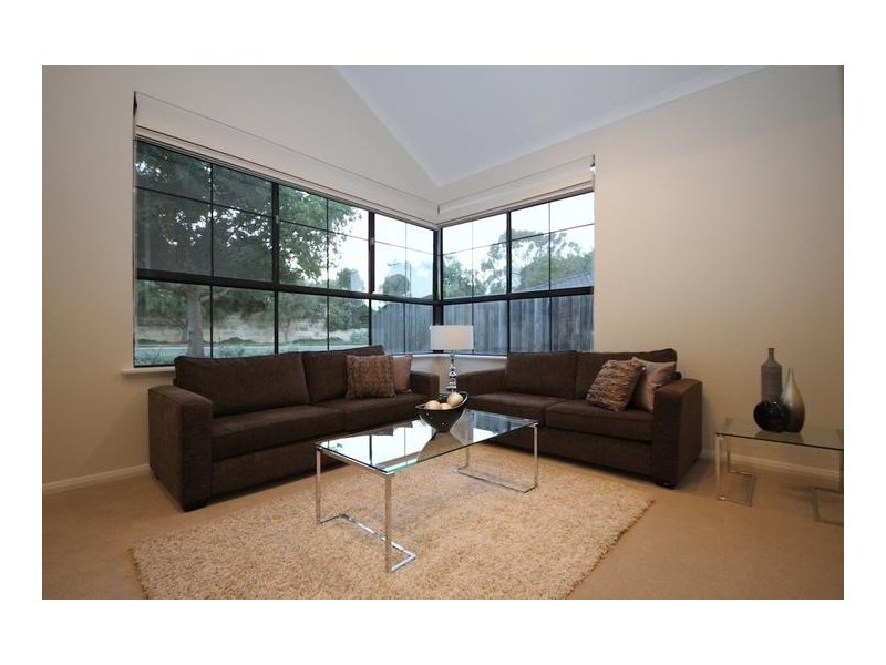 47 St Johns Wood Boulevard, Mount Claremont WA 6010