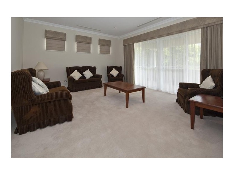 6 Sutcliffe Street, Dalkeith WA 6009