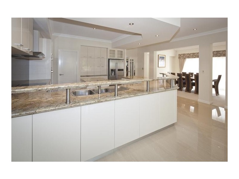 6 Sutcliffe Street, Dalkeith WA 6009