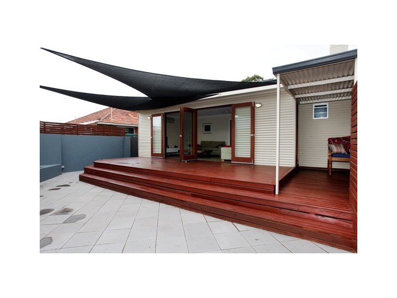 152 Holland Street, Fremantle WA 6160