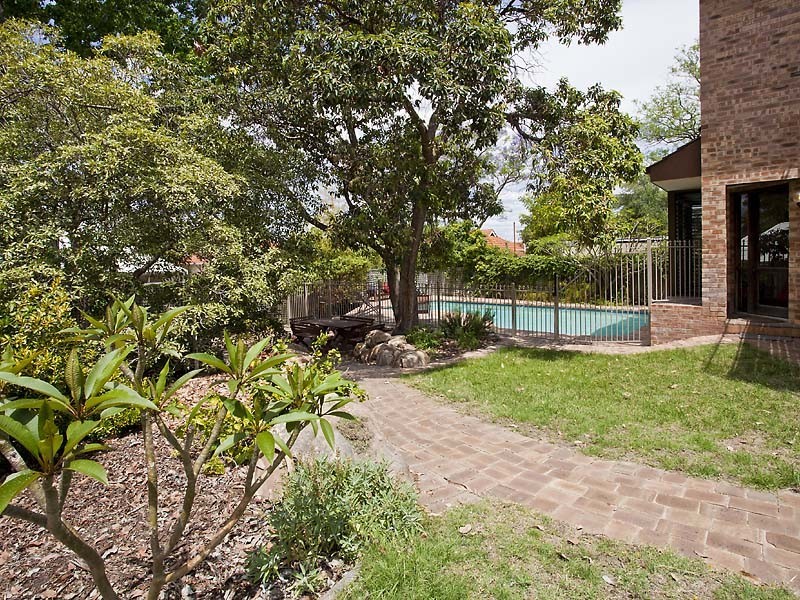 100 Archdeacon Street, Nedlands WA 6009