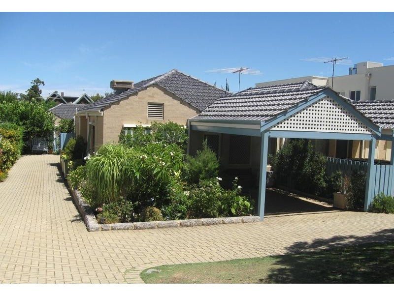2/3 Doonan Road, Nedlands WA 6009