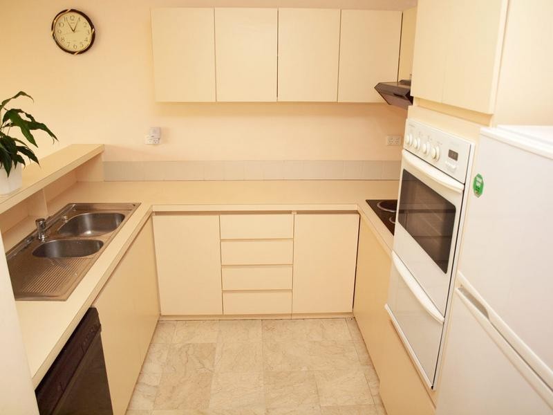 2/3 Doonan Road, Nedlands WA 6009