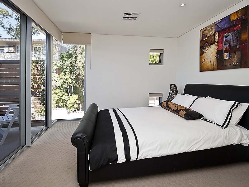 11 Clive Road, Cottesloe WA 6011