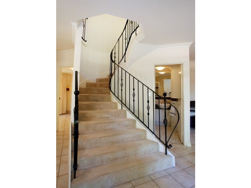 1/11 The Avenue, Crawley WA 6009