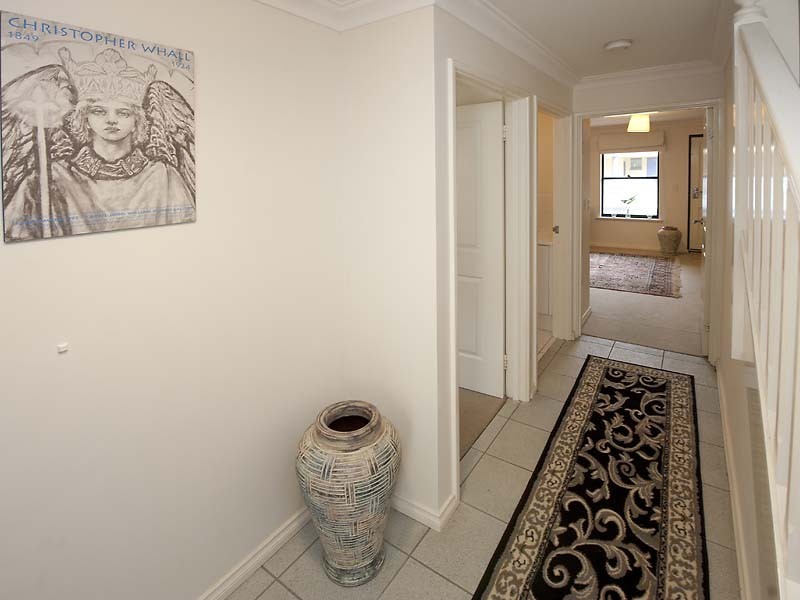 4/120 Broadway, Crawley WA 6009