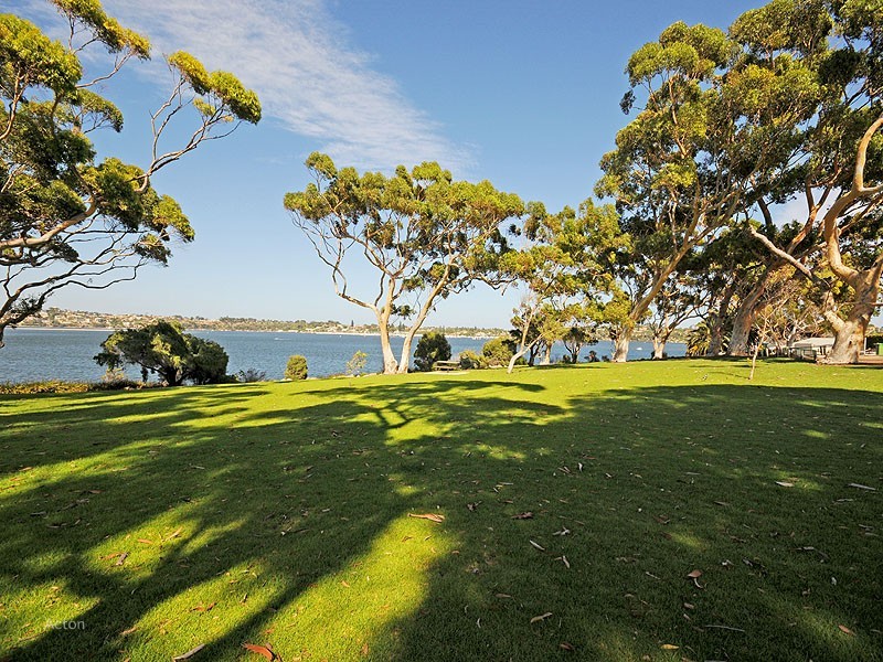 121 Victoria Avenue, Dalkeith WA 6009