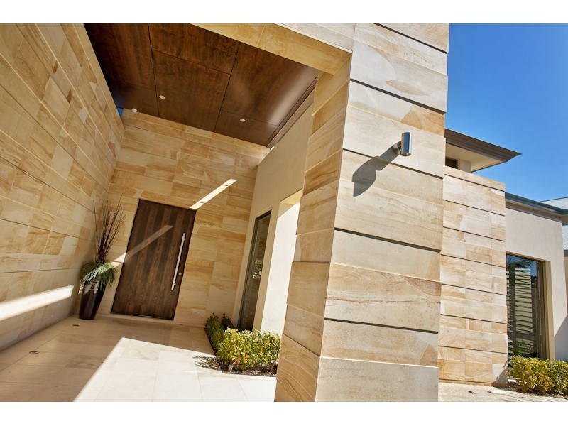 5 Houston Place, Mount Claremont WA 6010