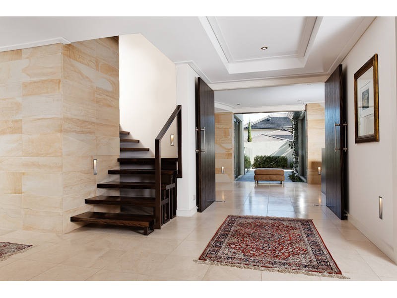 5 Houston Place, Mount Claremont WA 6010