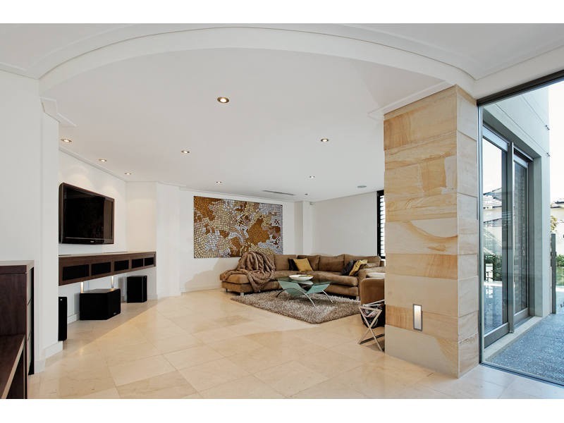 5 Houston Place, Mount Claremont WA 6010