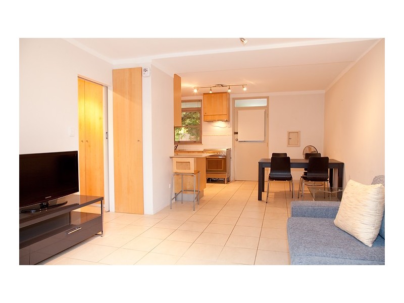 5/17 The Avenue, Crawley WA 6009