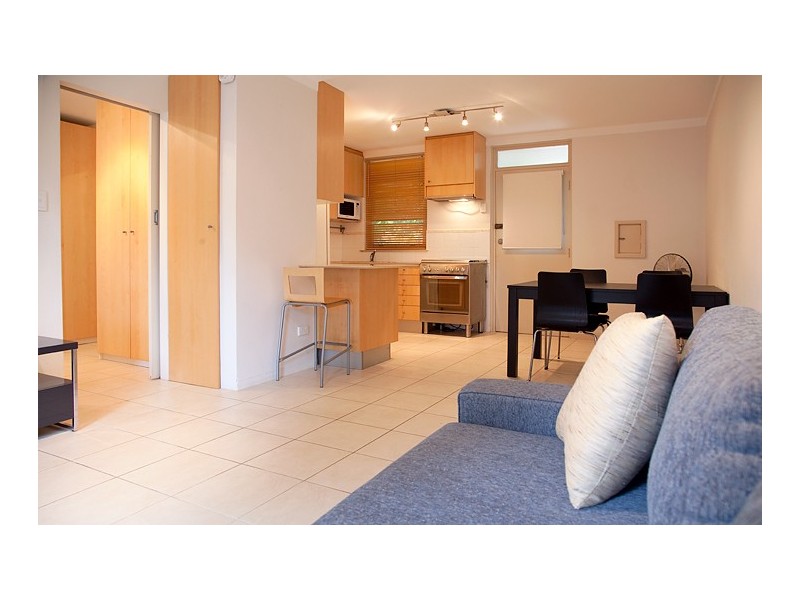 5/17 The Avenue, Crawley WA 6009
