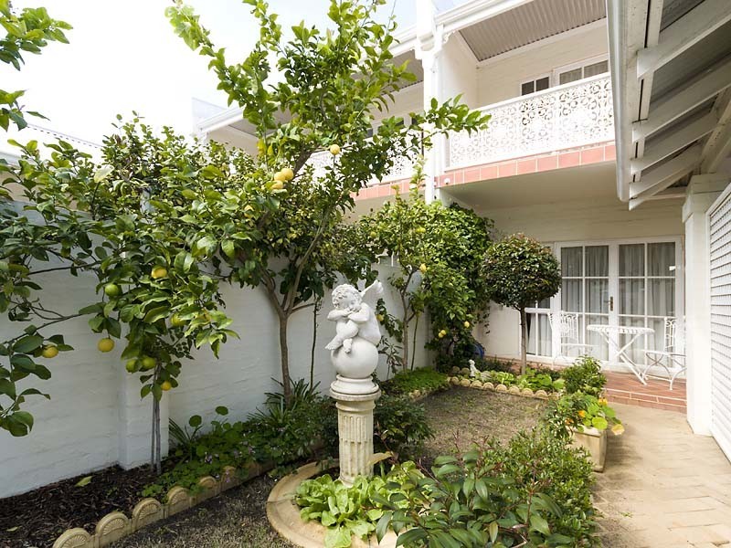 16a Arthur Street, Inglewood WA 6052