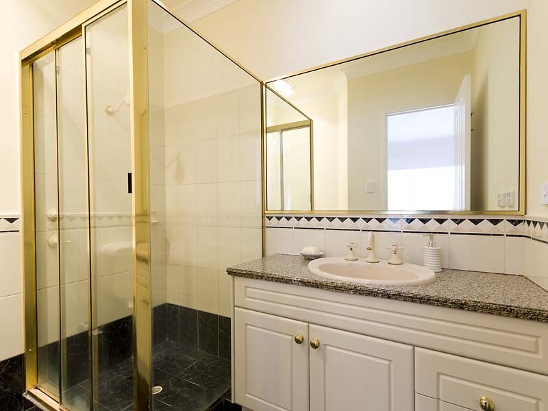 16a Arthur Street, Inglewood WA 6052