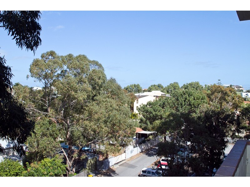 68/4 Dover Court, Mosman Park WA 6012