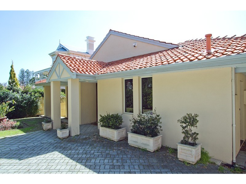 31 Irvine Street, Peppermint Grove WA 6011