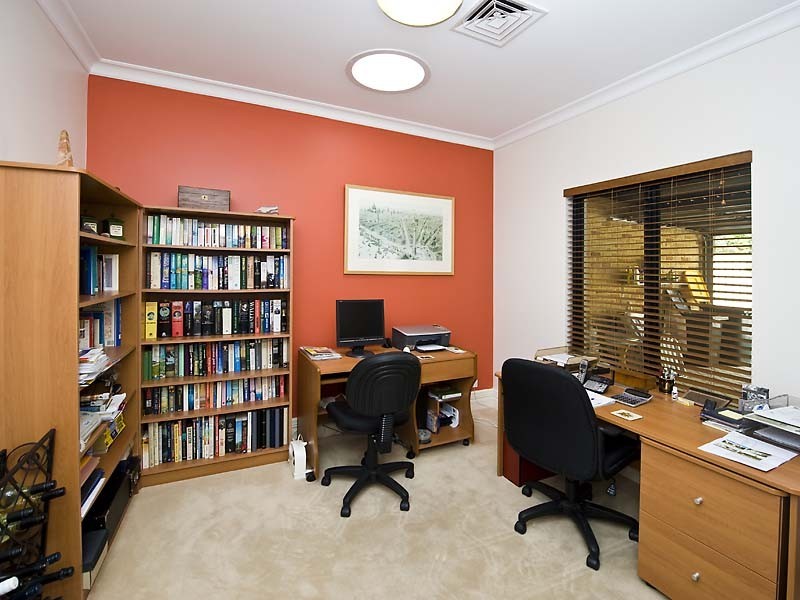 8/8 Bay Road, Claremont WA 6010