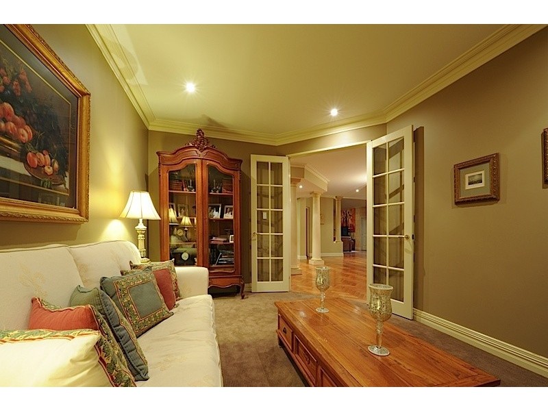 4 Northwick Parade, Mount Claremont WA 6010