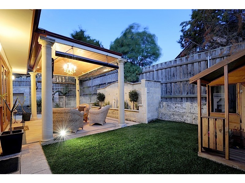 4 Northwick Parade, Mount Claremont WA 6010