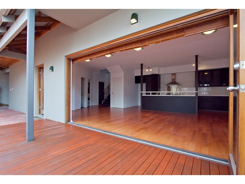 8/69 Quarry Street, Fremantle WA 6160