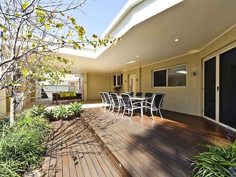 27 Archdeacon Street, Nedlands WA 6009