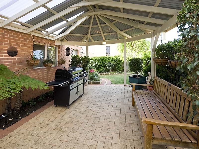 26 Nandina Avenue, Mount Claremont WA 6010