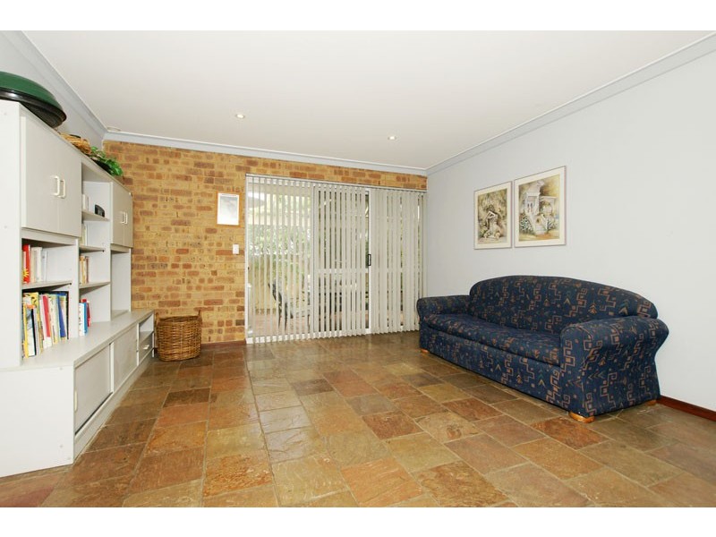 2 Reservoir Close, Mosman Park WA 6012